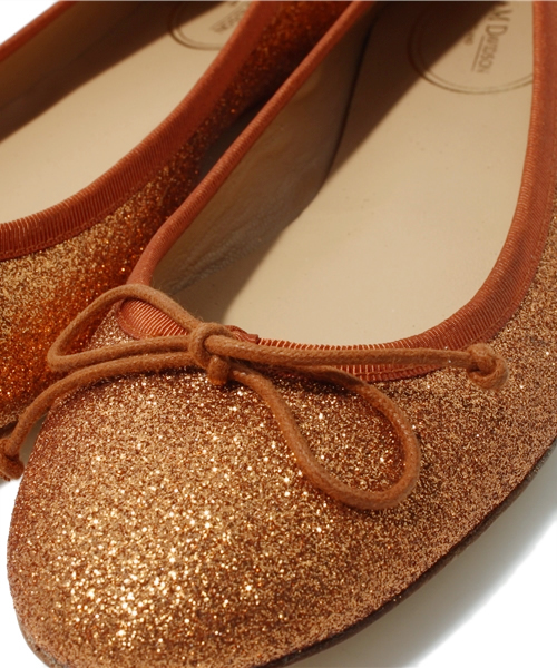 HELIOPOLE(エリオポール)の「J&M DAVIDSON ラメバレエシューズ(バレエシューズ・レディース・ライトブラウン・37/38/36)」の8枚目の写真