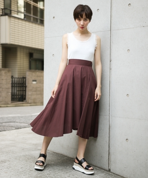 PAGEBOY（ページボーイ）の「タイプライターミディスカート（スカート・レディース・ダークブラウン/ネイビー/ラベンダー/ライトベージュ・FREE）」の2枚目の写真