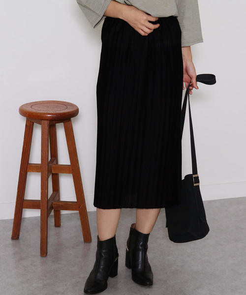 reca（レカ）の「レイヤードスタイルにも◇ウエストゴムプリーツスカート（スカート・レディース・ブラック/ダークグレー/ネイビー・FREE）」の2枚目の写真