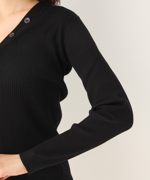 A part by（アパートバイ）の「14GCAceリブヘンリー 825163（ニット/セーター・レディース・ホワイト/ブラック/カーキ/イエロー/ブルー・MEDIUM/LARGE）」の11枚目の写真