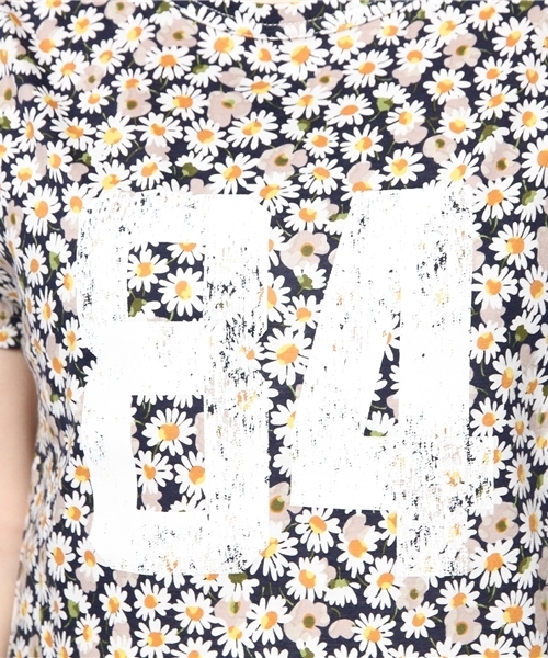 Ray BEAMS（レイビームス）の「Ray BEAMS / "84"ナンバー フラワープリントT（Tシャツ/カットソー・レディース・サックスブルー/ネイビー・ONE SIZE）」の10枚目の写真