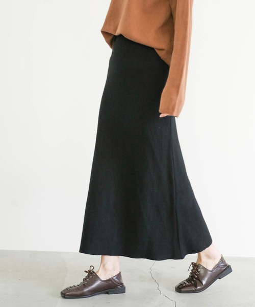 select MOCA（セレクトモカ）の「ニュアンスタイトフレアニットスカート(ウエストゴムミモレ丈ニットスカート)（スカート・レディース・ブラック/ブラウン/グレイッシュベージュ・FREE）」の15枚目の写真