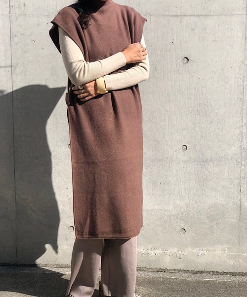 PARKS TOKYO SELECT（パークストウキョウセレクト）の「ｻｲﾄﾞｽﾘｯﾄﾛﾝｸﾞﾆｯﾄ（ニット/セーター・レディース・ブラック/ベージュ/ブラウン・FREE）」の9枚目の写真