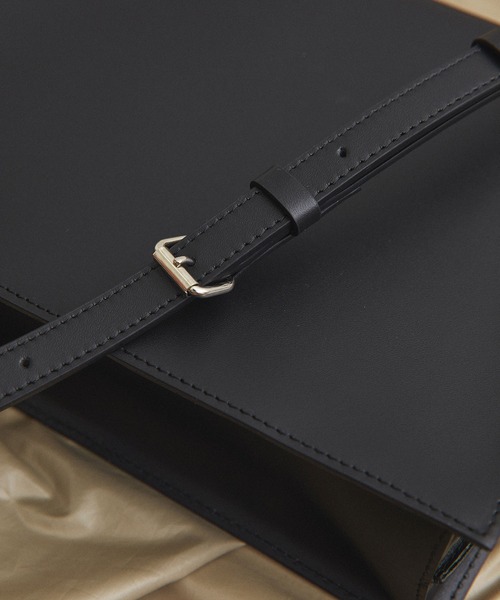 UNITED TOKYO（ユナイテッドトウキョウ）の「スクエアデザインバック  