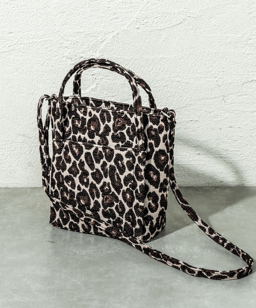 loti(ロティ)の「WEB限定 loti アニマルジャガードバッグ(ショルダーバッグ・レディース・ブラウン/ブラック・FREE)」の10枚目の写真