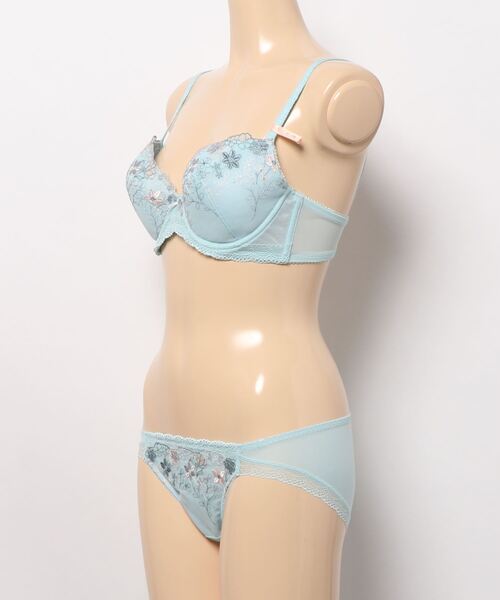 AMOSTYLE BY Triumph(アモスタイルバイトリンプ)の「フラワータトゥーチュール 3/4カップブラ ブラ&ショーツセット【B,C,Dカップ】AMST252 WHU + Mini JX(ブラ&ショーツ・レディース・ブルー/ピンク/ホワイト・C70/B65/C65/B70/C75/D75/D70/D65/B75)」の12枚目の写真