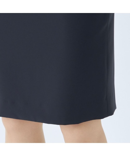 SUIT SELECT（スーツセレクト）の「【セットアップ対応】【おうちで洗えるストレッチ】タイトスカート（スーツスカート・レディース・ネイビー・11号/9号/15号/5号/13号/7号/17号/19号）」の9枚目の写真