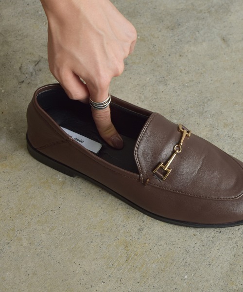 tukn.（トゥクン）の「【tukn.】 ビットローファー/感動ローファー　パンプス　柔らかい履き心地（ローファー・レディース・ブラック/ブラウン/アイボリー・LL/S/M/L/24.5cm/24.0cm/22.5cm/23.5cm/23.0cm/25.0cm）」の22枚目の写真