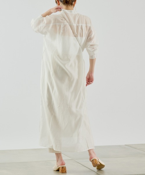 COLONY 2139（コロニートゥーワンスリーナイン）の「再生ポリバンドカラーシアーシャツワンピース（シャツワンピース・レディース・ベージュ/オフホワイト/ブラック/カーキ・MEDIUM/LARGE）」の9枚目の写真