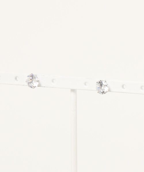 Fun & Daily（ファンアンドデイリー）の「F&D : クリスタルカラーピアス（ピアス（両耳用）・レディース・ブラック/ベージュ/レッド/ピンク/ブルー/グリーン/クリア/グリーン系その他/ブルー系その他・FREE）」の22枚目の写真