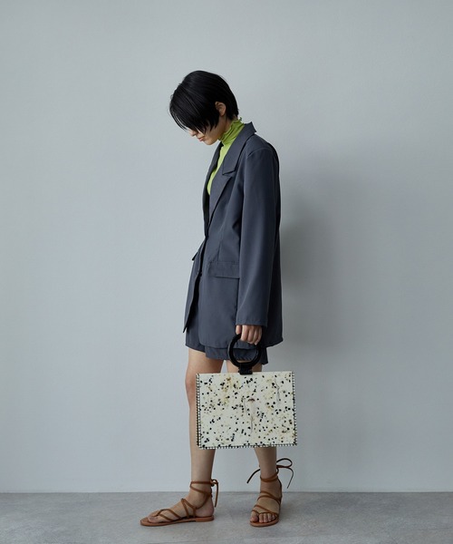 ECRIRE（エクリール）の「ロングジャケット＋タックショートパンツ　セットアップ（テーラードジャケット・レディース・ブラック/グレー/ライトグリーン/サンドグレー・フリー）」の19枚目の写真