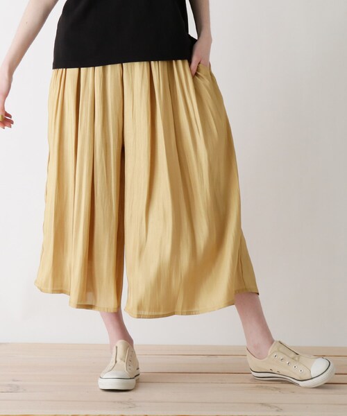 Cutie Blonde（キューティーブロンド）の「◆累計34万本！【S-L/すそくるっ】シャイニーサテンスカンツ（その他パンツ・レディース・ナチュラル/マスタード/ダークネイビー・01/02/03）」の3枚目の写真