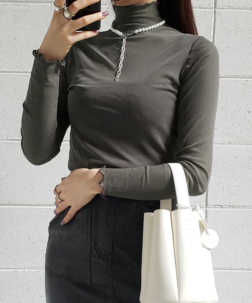 me+em select（ミームセレクト）の「シースルーハイネックメロートップス《 NEWカラー7色追加！ 》（Tシャツ/カットソー・レディース・グリーン/ベージュ/グレー/ブラック/ブラウン/ブルー/ホワイト/ピンク/オレンジ/ライム/パープル/ライトブルー/イエロー/ブルーグレー/コーラルピンク/クリアグリーン/ダークグリーン・FREE）」の4枚目の写真