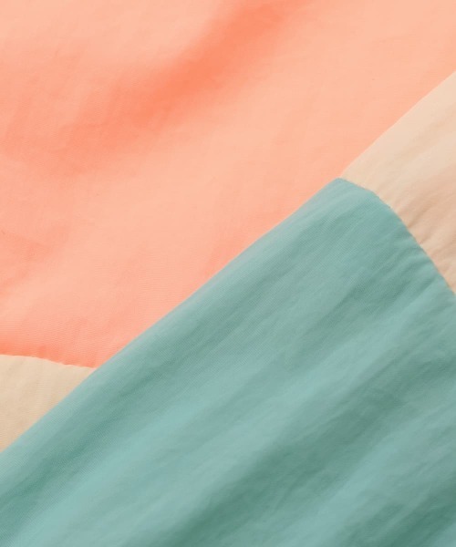 moimoln（モイモルン）の「【セットアップ】カラーブロックナイロンジャケット＆パンツ上下セット（ナイロンジャケット・キッズ・アクア/イエロー/オレンジ系その他・110cm/120cm/100cm/90cm/130cm）」の7枚目の写真