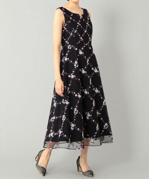 セール チェックフラワー刺繍ドレス ドレス Continental グレースコンチネンタル のドレス チェック フラワー刺繍ドレス をセール価格で購入できます Grace Grace ドレス Continental グレースコンチネンタル のファッション Grace