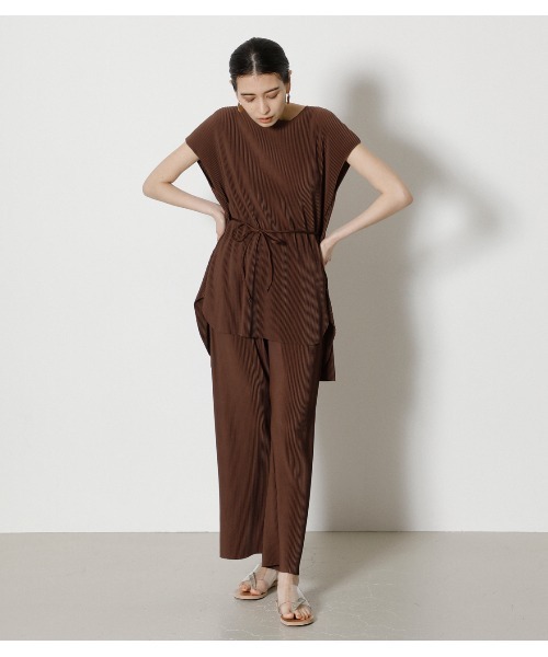 AZUL by moussy（アズールバイマウジー）の「EASY PLEATS TOPS/イージープリーツトップス（Tシャツ/カットソー・レディース・ブラック/ダークブラウン/ミント・SMALL/MEDIUM）」の6枚目の写真