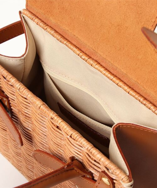 Te chichi（テチチ）の「BAGMATIウィッカー×レザーBOXTOTE（トートバッグ・レディース・キャメル・ﾌﾘ-）」の4枚目の写真