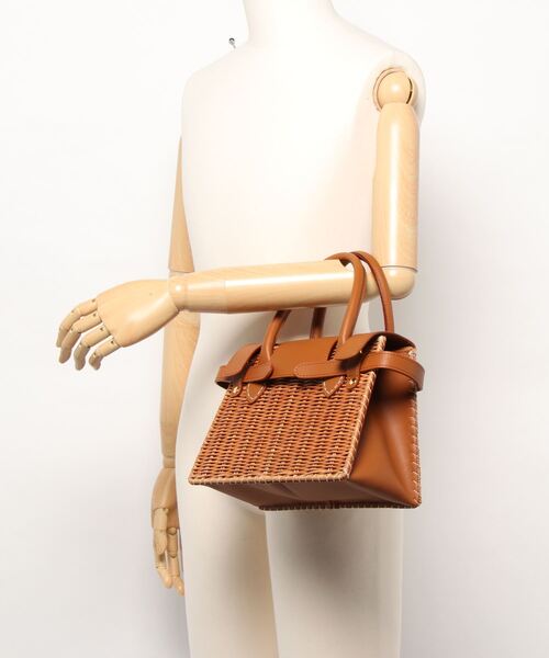 Te chichi（テチチ）の「BAGMATIウィッカー×レザーBOXTOTE（トートバッグ・レディース・キャメル・ﾌﾘ-）」の5枚目の写真