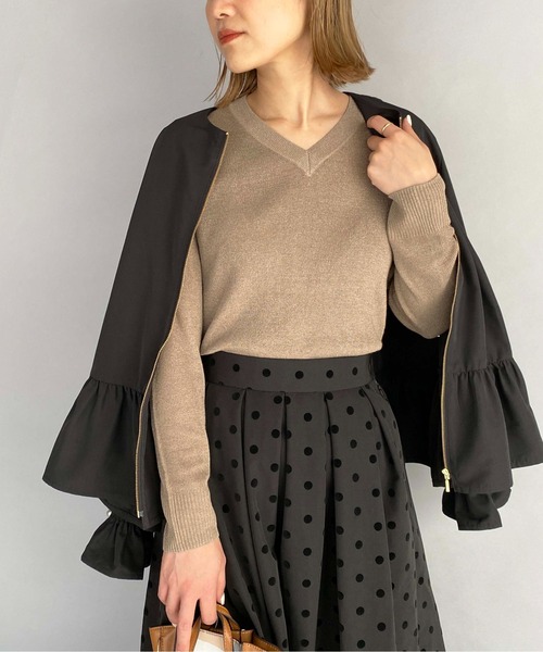PICCIN（ピッチン）の「ラメ入りVネックニット（ニット/セーター・レディース・ライトブルー/ブラック/ベージュ/オフホワイト/イエロー/モカ/ホワイト系その他/ブラウン系その他・M）」の5枚目の写真