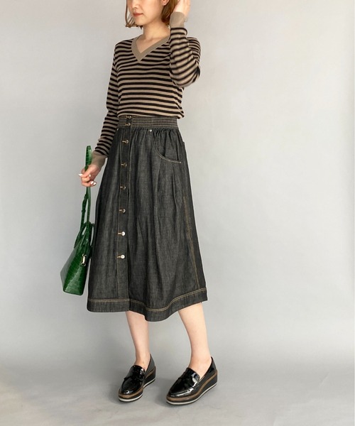 PICCIN（ピッチン）の「ラメ入りVネックニット（ニット/セーター・レディース・ライトブルー/ブラック/ベージュ/オフホワイト/イエロー/モカ/ホワイト系その他/ブラウン系その他・M）」の11枚目の写真