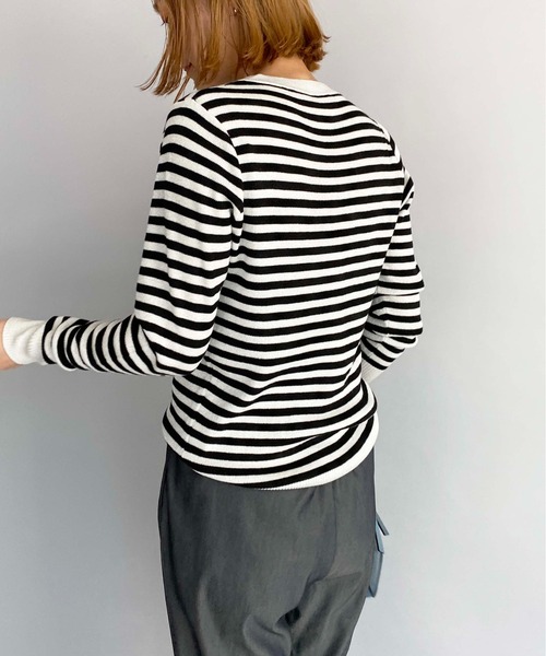 PICCIN（ピッチン）の「ラメ入りVネックニット（ニット/セーター・レディース・ライトブルー/ブラック/ベージュ/オフホワイト/イエロー/モカ/ホワイト系その他/ブラウン系その他・M）」の9枚目の写真