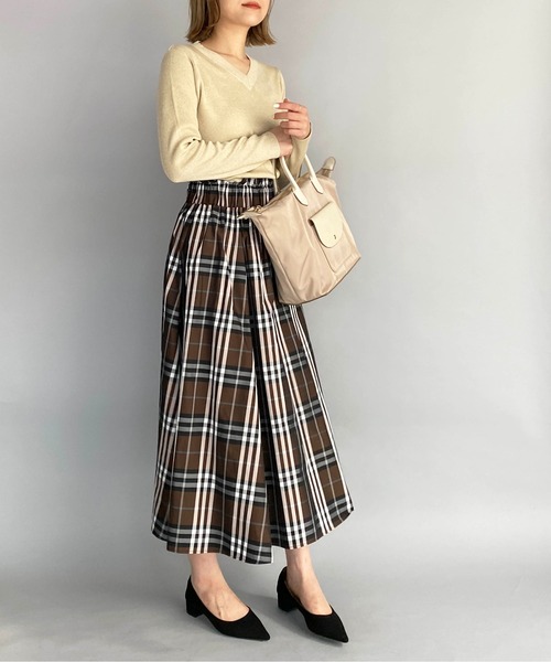 PICCIN（ピッチン）の「ラメ入りVネックニット（ニット/セーター・レディース・ライトブルー/ブラック/ベージュ/オフホワイト/イエロー/モカ/ホワイト系その他/ブラウン系その他・M）」の13枚目の写真