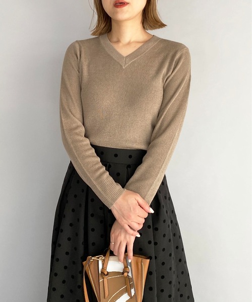 PICCIN（ピッチン）の「ラメ入りVネックニット（ニット/セーター・レディース・ライトブルー/ブラック/ベージュ/オフホワイト/イエロー/モカ/ホワイト系その他/ブラウン系その他・M）」の21枚目の写真