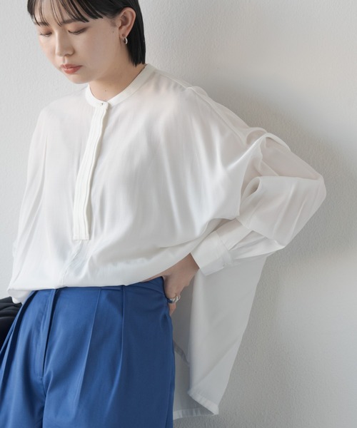 Aunt Marie's（アントマリーズ）の「オーバーシルエットバンドカラーシャツ（シャツ/ブラウス・レディース・ホワイト/ブラウン/ブラック・FREE）」の2枚目の写真