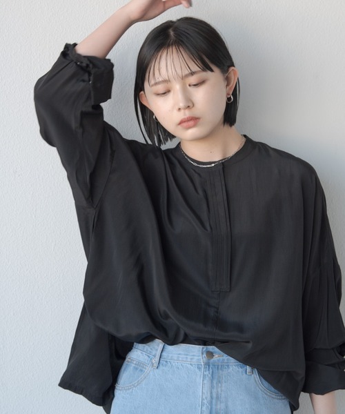 Aunt Marie's（アントマリーズ）の「オーバーシルエットバンドカラーシャツ（シャツ/ブラウス・レディース・ホワイト/ブラウン/ブラック・FREE）」の4枚目の写真