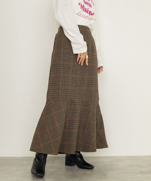 w closet（ダブルクローゼット）の「【新色追加】【SETUP対応】起毛チェック切替マーメイドスカート（スカート・レディース・カーキ/ブルー/ライトベージュ/グレー/ホワイト・FREE）」の7枚目の写真