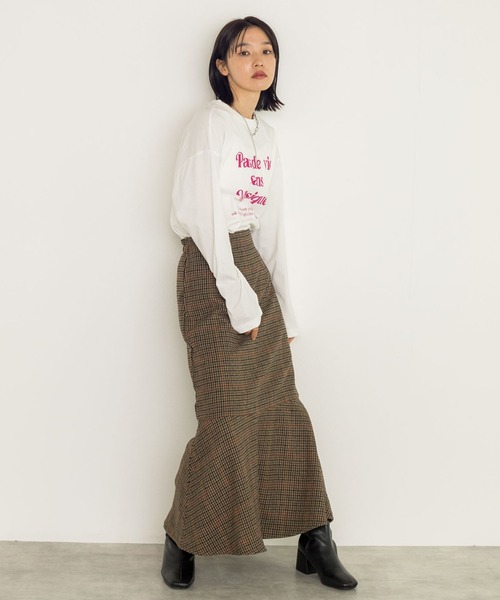 w closet（ダブルクローゼット）の「【新色追加】【SETUP対応】起毛チェック切替マーメイドスカート（スカート・レディース・カーキ/ブルー/ライトベージュ/グレー/ホワイト・FREE）」の9枚目の写真