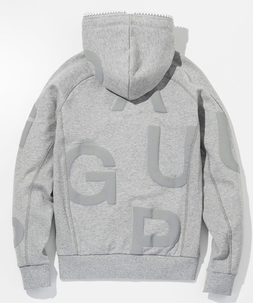 1PIU1UGUALE3 RELAX(ウノピゥウノウグァーレトレ)ビッグファスナー