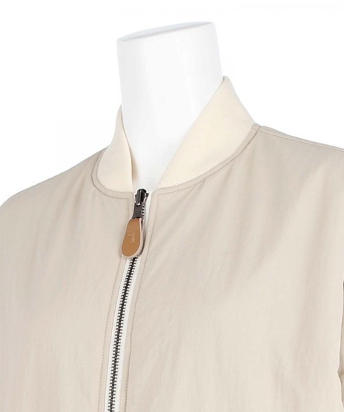 G.V.G.V.（ジーヴィージーヴィー）の「LACE UP MA-1（MA-1・レディース・ライトブルー/ブラック/ベージュ・40/38/42）」の6枚目の写真