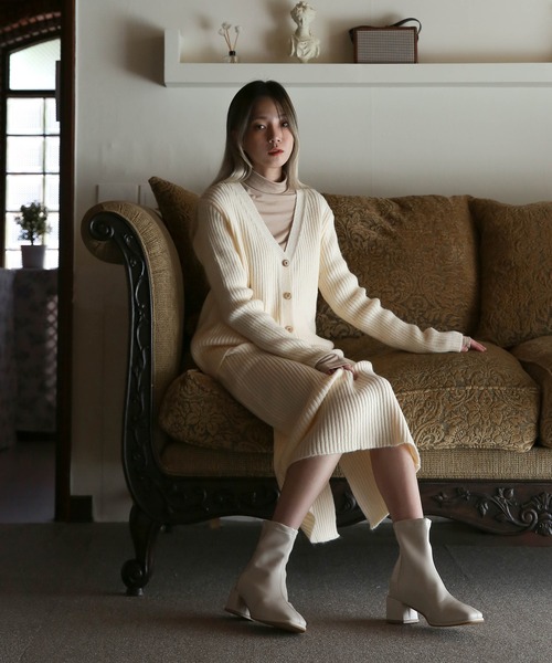 UNE MANSION（ユヌマンション）の「スクエアヒールアンクルブーツ（ブーツ・レディース・ブラック/アイボリー・25.0cm/24.0cm/23.0cm）」の10枚目の写真