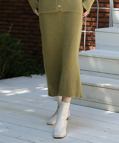 UNE MANSION（ユヌマンション）の「スクエアヒールアンクルブーツ（ブーツ・レディース・ブラック/アイボリー・25.0cm/24.0cm/23.0cm）」の14枚目の写真