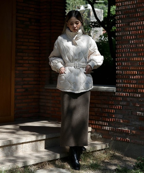 UNE MANSION（ユヌマンション）の「スクエアヒールアンクルブーツ（ブーツ・レディース・ブラック/アイボリー・25.0cm/24.0cm/23.0cm）」の16枚目の写真