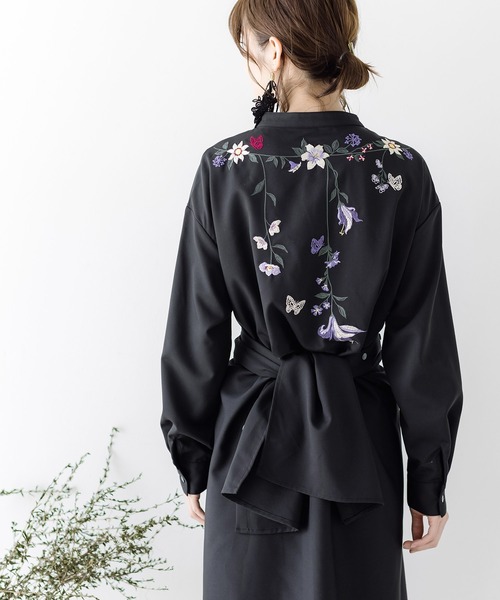 iS ScoLar（イズスカラー）の「花刺繍布帛3WAYワンピース