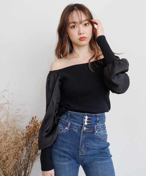 LIPSERVICE（リップサービス）の「glossyスリーブドッキングニット（ニット/セーター・レディース・ブラック/ブルー/ライトベージュ/パープル・FREE）」の9枚目の写真
