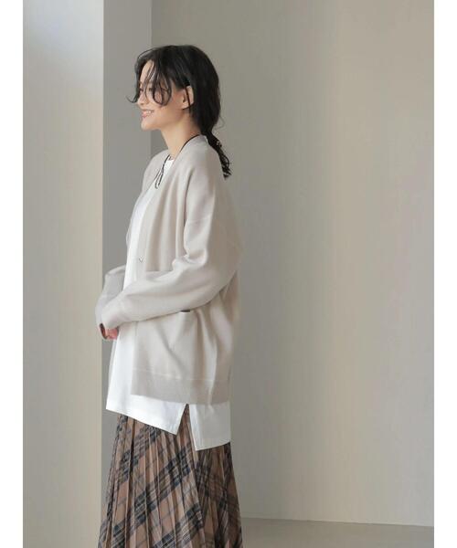 AMERICAN HOLIC(アメリカンホリック)の「ミラノリブVネックニットカーディガン(カーディガン/ボレロ・レディース・ライトグレー/モカ/マルチ・L/M)」の17枚目の写真