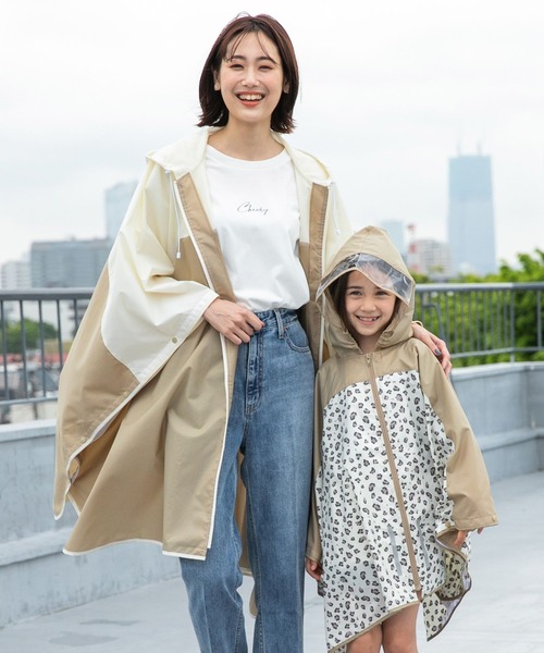 GLOBAL WORK（グローバルワーク）の「撥水レインポンチョ/236661（ポンチョ・レディース・ベージュ/グレー/グリーン・FREE）」の2枚目の写真