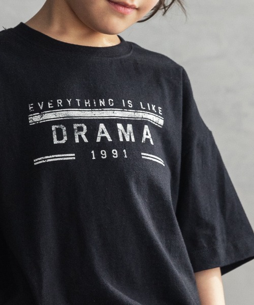 PAIRMANON STREET(ペアマノンストリート)の「【かぞくおそろい】ストリートグラフィックプリントTシャツ(Tシャツ/カットソー・キッズ・オフホワイト/ホワイト系その他/ホワイト系その他2/ブラック系その他/ブラック系その他2/ホワイト系その他3/ホワイト系その他4/ブラック系その他3/ブラック系その他4/カーキ・100/110/120/130/140/150/90)」の19枚目の写真