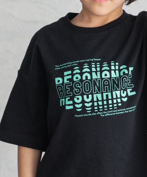 PAIRMANON STREET(ペアマノンストリート)の「【かぞくおそろい】ストリートグラフィックプリントTシャツ(Tシャツ/カットソー・キッズ・オフホワイト/ホワイト系その他/ホワイト系その他2/ブラック系その他/ブラック系その他2/ホワイト系その他3/ホワイト系その他4/ブラック系その他3/ブラック系その他4/カーキ・100/110/120/130/140/150/90)」の14枚目の写真