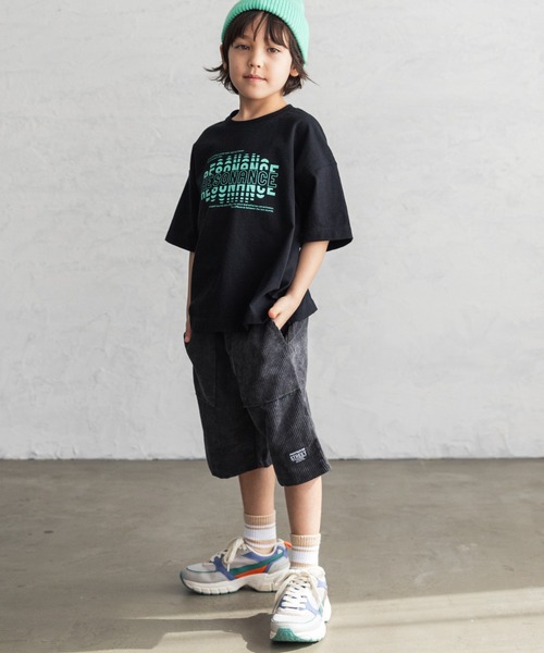 PAIRMANON STREET(ペアマノンストリート)の「【かぞくおそろい】ストリートグラフィックプリントTシャツ(Tシャツ/カットソー・キッズ・オフホワイト/ホワイト系その他/ホワイト系その他2/ブラック系その他/ブラック系その他2/ホワイト系その他3/ホワイト系その他4/ブラック系その他3/ブラック系その他4/カーキ・100/110/120/130/140/150/90)」の13枚目の写真