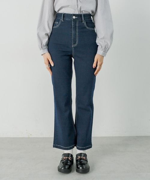 OLIVE des OLIVE（オリーブデオリーブ）の「ストレッチベーシックフレアパンツ（デニムパンツ・レディース・ブラック/ワンウォッシュ・FREE）」の10枚目の写真