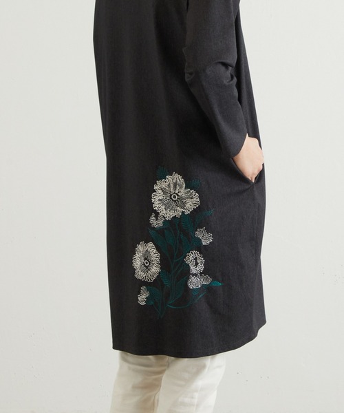 BEARDSLEY（ビアズリー）の「花刺繍チュニック（ワンピース）」 - WEAR