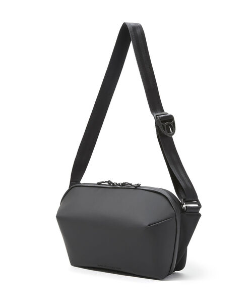 beruf baggage(ベルーフバゲッジ)の「【beruf baggage/ベルーフ バゲッジ】URBAN EX-DR6 スリングパック 6L brf-GR21-DR(ショルダーバッグ・メンズ・ブラック/ネイビー/オリーブ・FREE)」の2枚目の写真