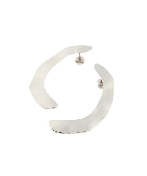 ROPE'（ロペ）の「Cラインクラックメタルモチーフピアス（ピアス（両耳用）・レディース・ゴールド/シルバー・FREE）」の7枚目の写真