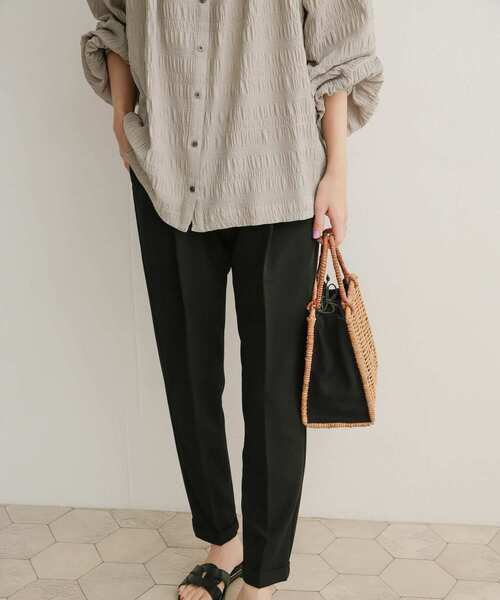 URBAN RESEARCH DOORS（アーバンリサーチドアーズ）の「ストレッチテーパードイージーパンツ（その他パンツ・レディース・ブラック/ブルー系その他/ライトベージュ/ネイビー・1/0/00）」の9枚目の写真