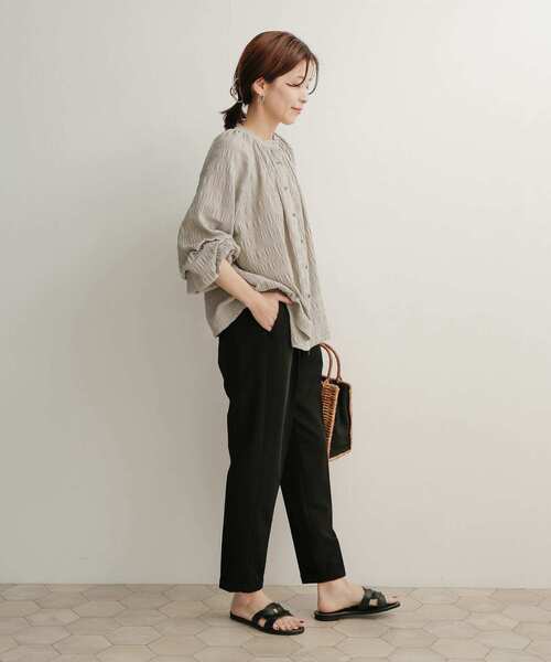 URBAN RESEARCH DOORS（アーバンリサーチドアーズ）の「ストレッチテーパードイージーパンツ（その他パンツ・レディース・ブラック/ブルー系その他/ライトベージュ/ネイビー・1/0/00）」の19枚目の写真