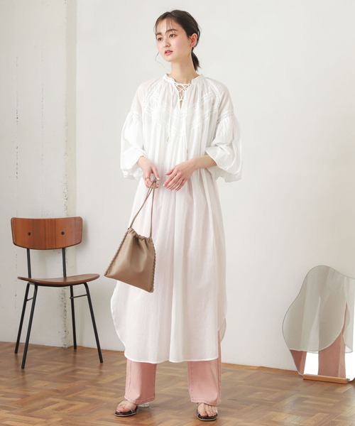 SENSE OF PLACE by URBAN RESEARCH（センスオブプレイスバイアーバンリサーチ）の「インドレースキリカエワンピース(7分袖)（シャツワンピース・レディース・ホワイト/ブラウン/イエロー・ONE）」の4枚目の写真